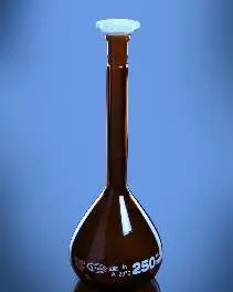 Glassco Flask, Volumetric, Amber, Class A, USP, QR Coded with Penny Head Glass & PE Stopper, Calibrated at 20°C